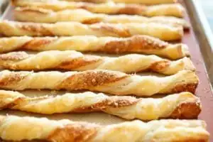 Cheese Straws With Puff Pastry