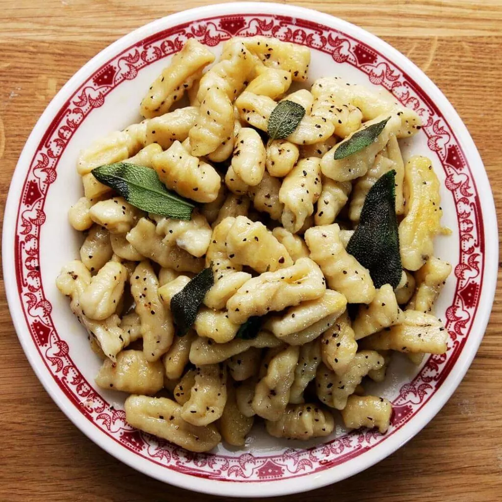 how to serve gnocchi as a side dish