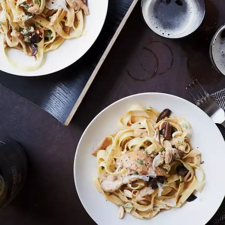 Tagliatelle with Braised Chicken and Figs