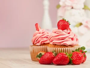 Strawberry Crunch Cupcakes